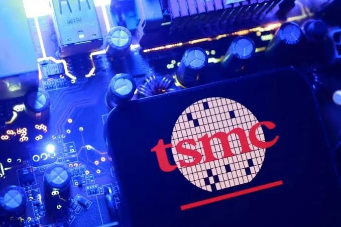 애플, iPhone Duo·18 Pro 미국 공급망 확대…TSMC서 올해 칩 1억개 생산